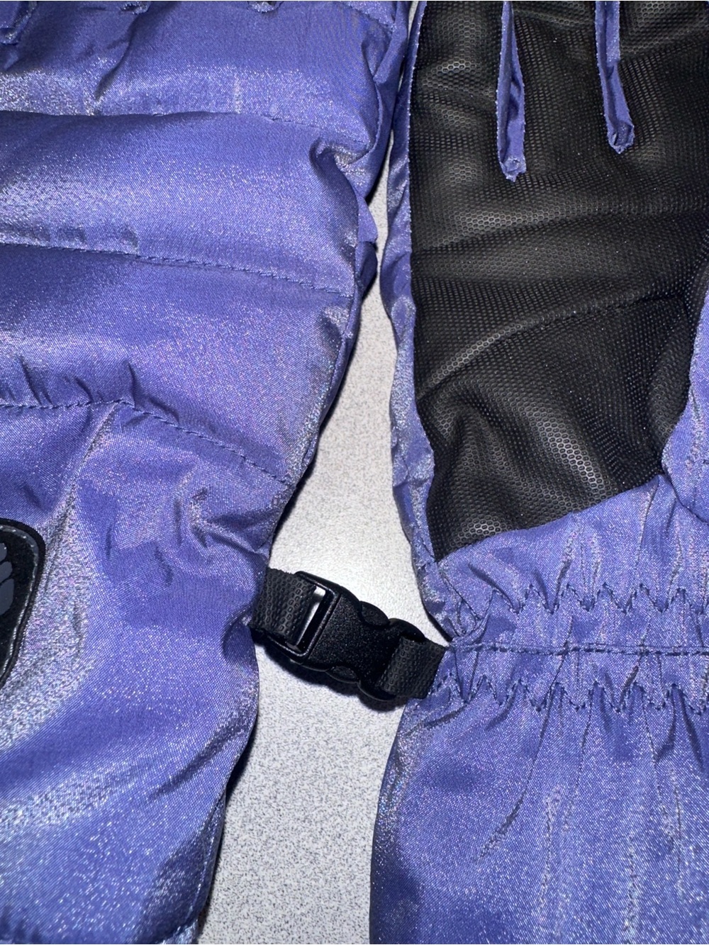 NWOT Columbia light metallic purple Quilted Insulated snow Gloves women’s small - Picture 3 of 4